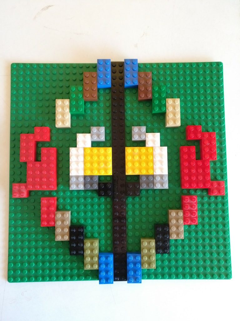 Simetrías con Lego en Aprendemos junto al mar matemáticas manipulativas