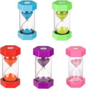 varios relojes de arena para eduación infantil